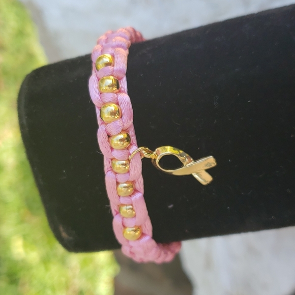 Handmade breast cancer bracelet. New. - Picture 4 of 7